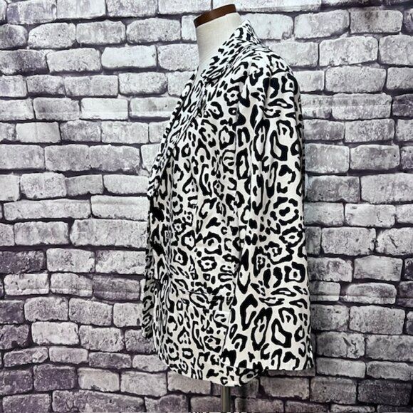 Linea Black & White Fully Lined Button Down Jacket Size 1X - Picture 4 of 9